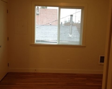 2801 N. Ainsworth - Photo Thumbnail 4