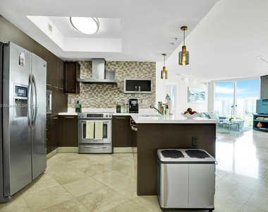 150 Sunny Isles Blvd - Photo Thumbnail 6