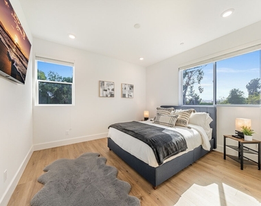 4637 Laurel Canyon Blvd - Photo Thumbnail 41