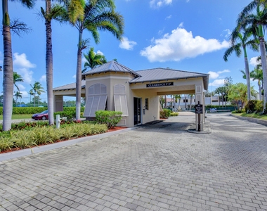 3 Royal Palm Way - Photo Thumbnail 1