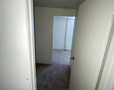 3361 Horizon Street - Photo Thumbnail 21