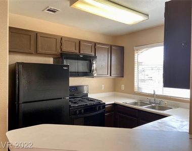 4516 West Lake Mead Boulevard - Photo Thumbnail 14