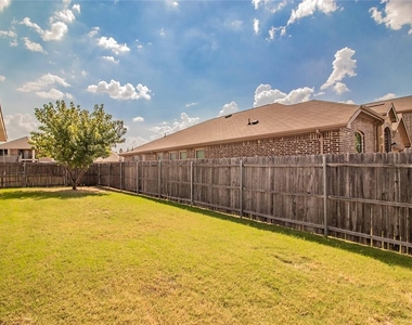 812 Olive Court - Photo Thumbnail 27