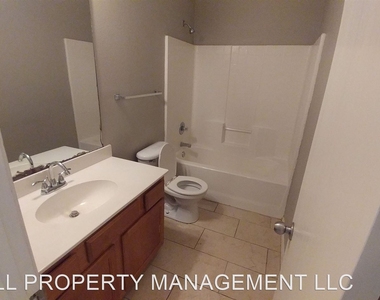 6813 Beechnut Dr - Photo Thumbnail 9