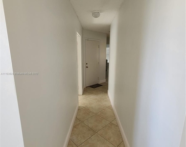 18088 Sw 30th Ct - Photo Thumbnail 16