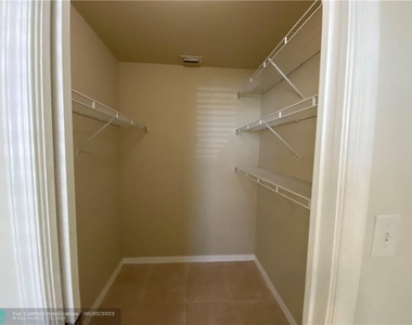 26 Royal Palm Way - Photo Thumbnail 25