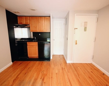 522 East 5th Street, New York, NY 10009 - Photo Thumbnail 5