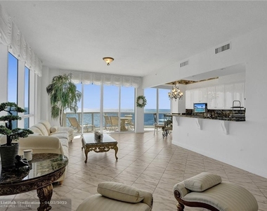 4240 Galt Ocean Drive - Photo Thumbnail 12