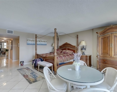 4100 Galt Ocean Dr - Photo Thumbnail 28