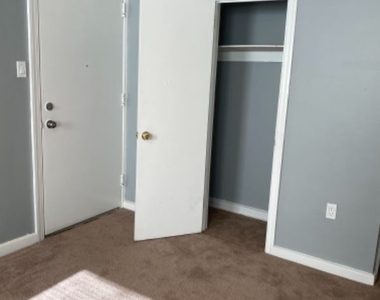 383 Edmonds Ave 2 - Photo Thumbnail 4