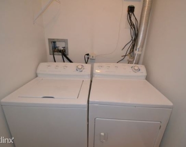 1354 W. Augusta, Unit 103 - Photo Thumbnail 18