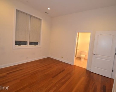 1354 W. Augusta, Unit 103 - Photo Thumbnail 10