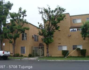 5708 Tujunga Ave. - Photo Thumbnail 27