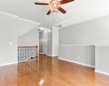 1569 Liberty Parkway Nw - Photo Thumbnail 2