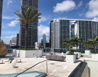 200 Biscayne Boulevard Way - Photo Thumbnail 4