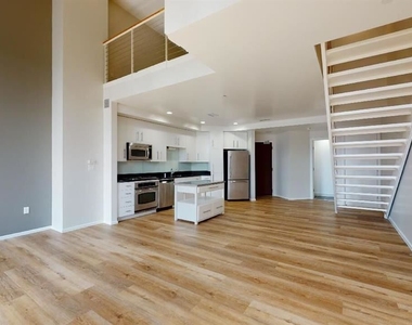 1100 Wilshire Blvd Apt 1708 - Photo Thumbnail 3