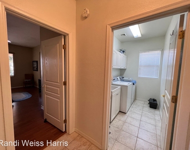 3427 E Waterview Dr - Photo Thumbnail 23