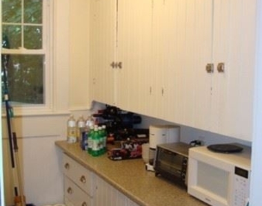 26 Clarendon St Apt 1 - Photo Thumbnail 5