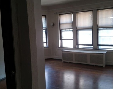 1223 W Granville Ave 2b - Photo Thumbnail 5