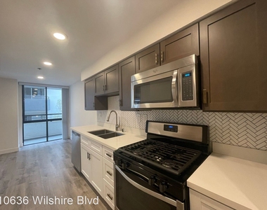 10636 Wilshire Blvd - Photo Thumbnail 7