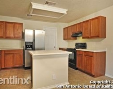 2815 Bandbury Oak - Photo Thumbnail 15