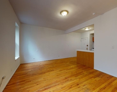 222 East 87 Street - Photo Thumbnail 4