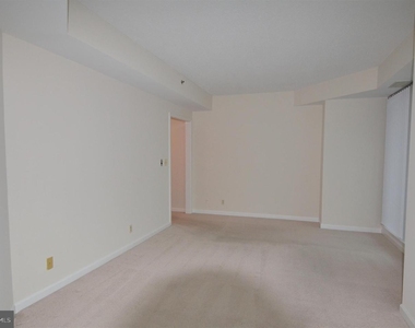 5600 Wisconsin Ave #1204 - Photo Thumbnail 9