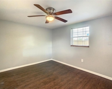 5648 Golden Nugget Drive - Photo Thumbnail 17