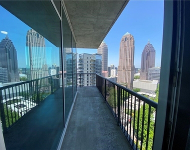 1080 Peachtree Street Ne # 1913 - Photo Thumbnail 4