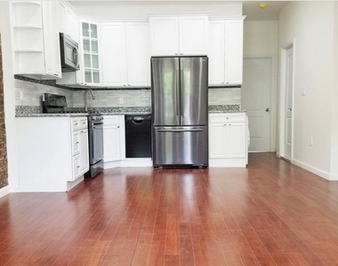 446 Fountain Avenue - Photo Thumbnail 1