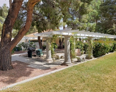 2851 South Valley View Boulevard - Photo Thumbnail 22