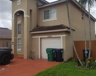 14030 Sw 145th Pl - Photo Thumbnail 1