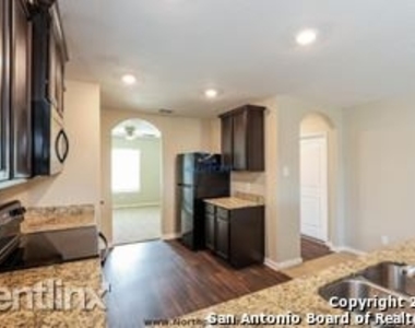 3215 Rosalind Way - Photo Thumbnail 13