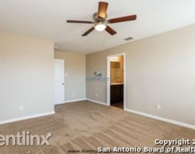 3215 Rosalind Way - Photo Thumbnail 7