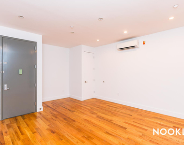 890 Madison Street - Photo Thumbnail 4