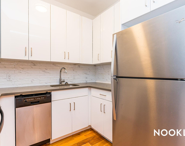 890 Madison Street - Photo Thumbnail 3