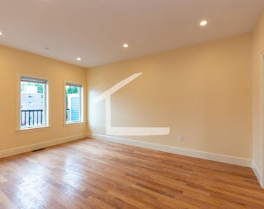 120 Tremont St Apt 1 - Photo Thumbnail 13