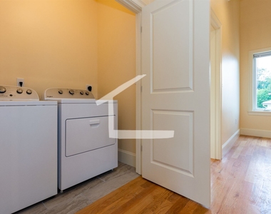 120 Tremont St Apt 1 - Photo Thumbnail 12