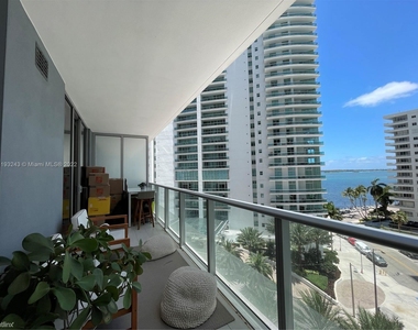 1300 Brickell Bay Dr Apt 806 - Photo Thumbnail 3