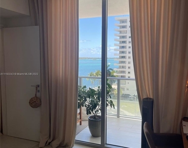 1300 Brickell Bay Dr Apt 806 - Photo Thumbnail 13