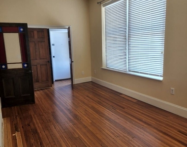 114 Washington St. Se - Photo Thumbnail 9