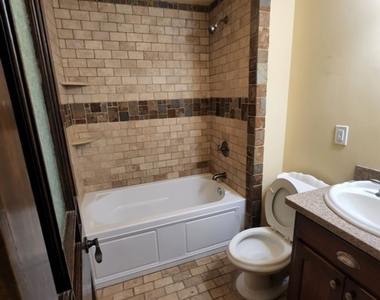 114 Washington St. Se - Photo Thumbnail 3