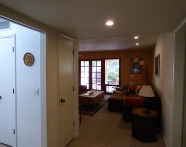 6322 N Calle De Adelita - Photo Thumbnail 3