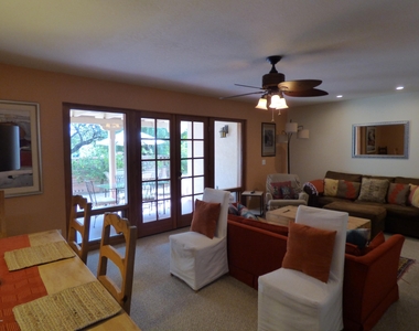 6322 N Calle De Adelita - Photo Thumbnail 9