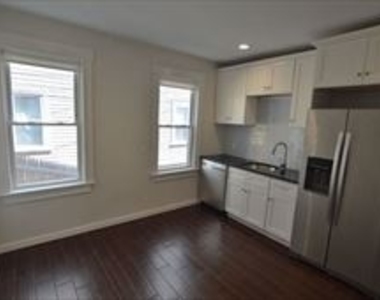 15 Bayside St Apt 1 - Photo Thumbnail 0