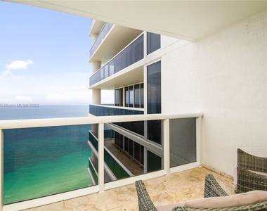 1850 S Ocean Dr Apt 4110 - Photo Thumbnail 11