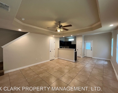 6606 Mia Way #101 - Photo Thumbnail 5