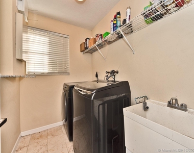 665 Nandina Dr - Photo Thumbnail 17