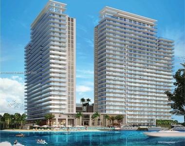 16385 Biscayne Blvd - Photo Thumbnail 0