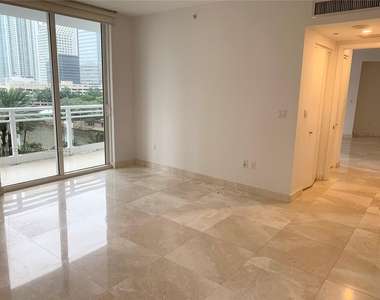 901 Brickell Key Blvd - Photo Thumbnail 5